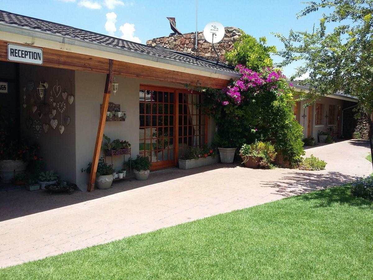 Lavender Lodge Vryburg Eksteriør billede