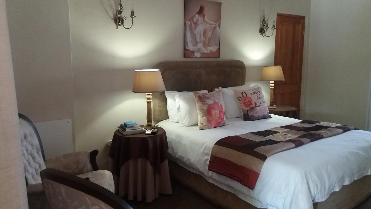 Lavender Lodge Vryburg Eksteriør billede