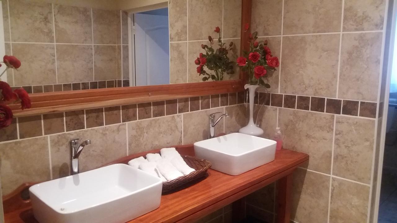 Lavender Lodge Vryburg Eksteriør billede