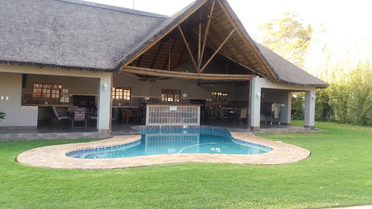 Lavender Lodge Vryburg Eksteriør billede