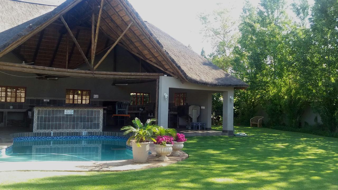 Lavender Lodge Vryburg Eksteriør billede
